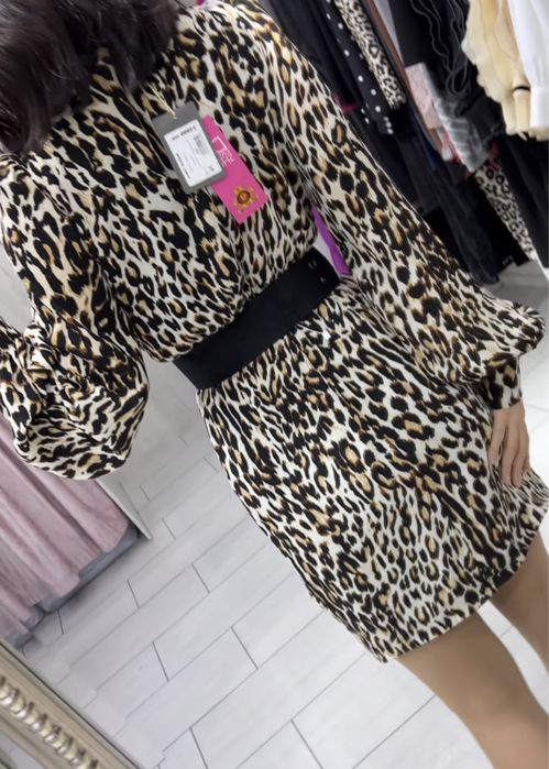 Платье с принтом леопард