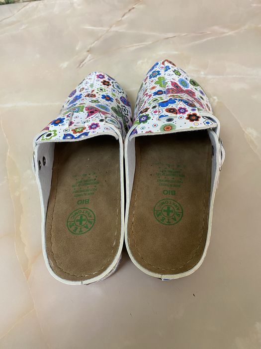 Papuci medicali din piele eco