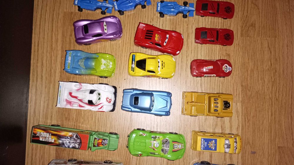 Детски играчки коли трактор автобус