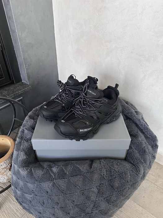 Balenciaga Track Black