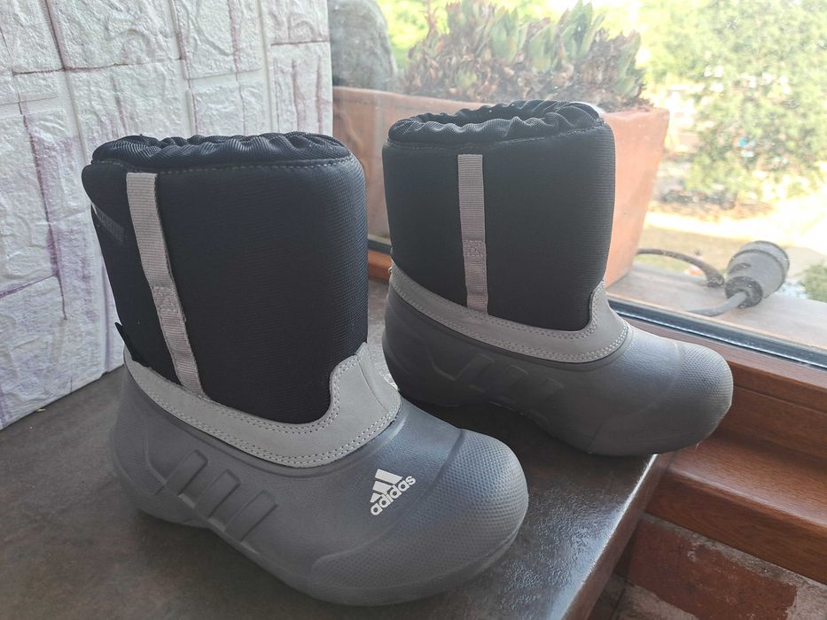 детски ботуши,зимни обувки,боти,апрески,Adidas номер29 за момче,адидас