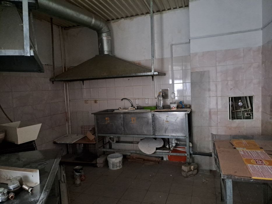 Продам кафе.   Действующее. Находится в аренде