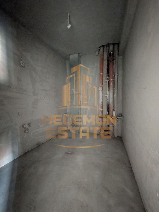 Продава се Тристаен апартамент в Варна, Погреби - 98 кв.м за 1807 €/кв.м - Снимка #3