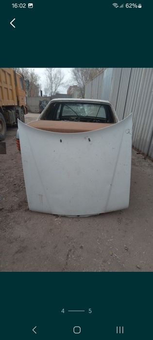 Продам 124 мерседес по запчастям