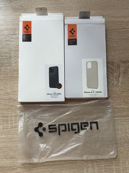 Spigen Чехлы на Iphone / Samsung