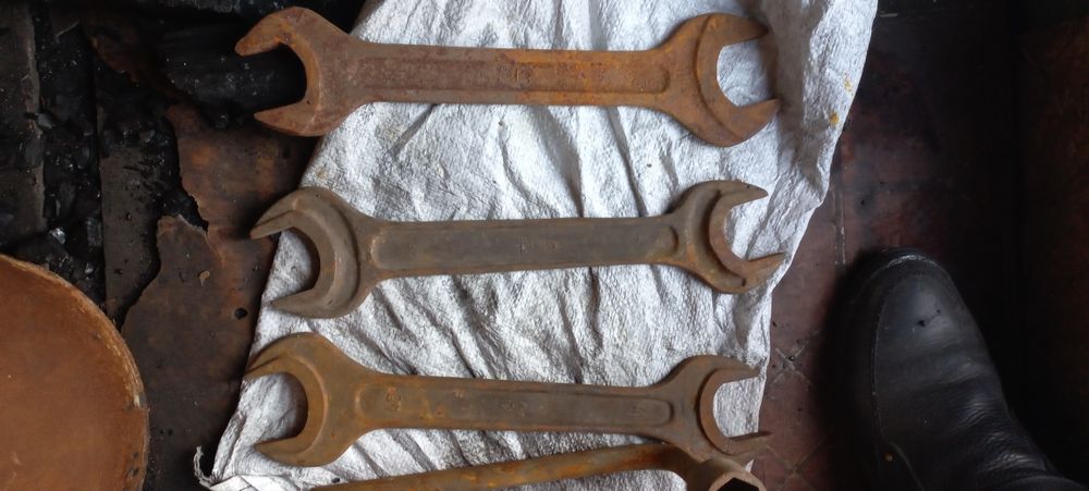 Продам рожковый ключи 41-46 1шт 1500тг