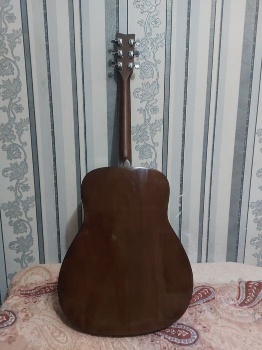 Yamaha F310 — акустическая гитара