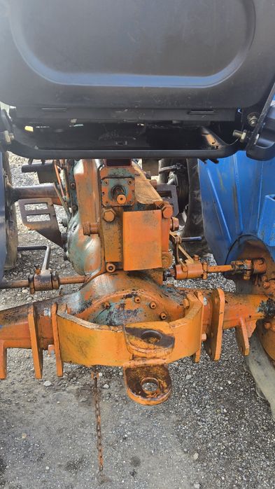 Tractoras 4×4 diesel Eron D 25D