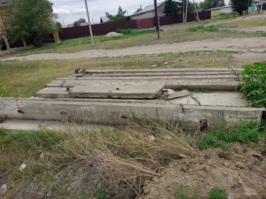 Продам Подкладные плитки Ормированные 16 штук