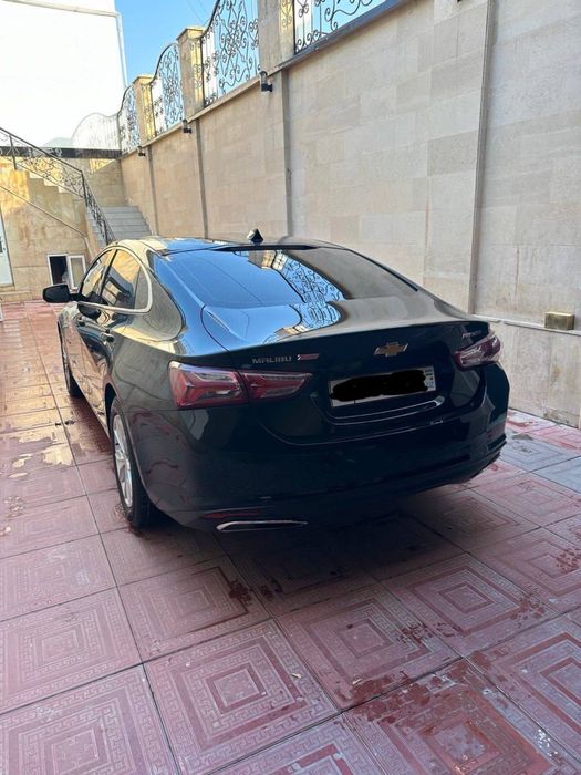 Chevrolet Malibu 2 turbo.