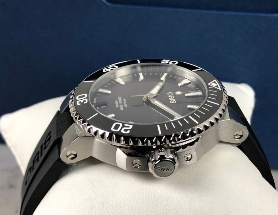 Oris Aquis Date Calibre 400 – нов, с 10 години гаранция