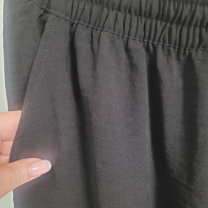 Pantaloni subtiri noi