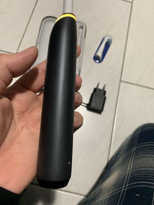 Periuta oral-b iO 8