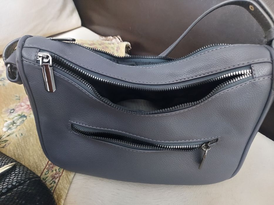 Продам женские сумки.