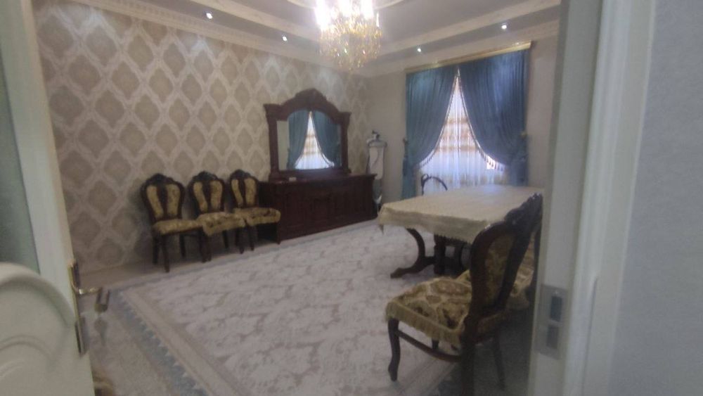 Qora qamich Alimpia ko'chasida navastroyka sotiladi yevro remont qilin