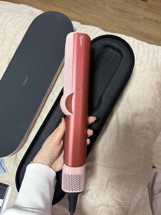 Dyson Airstrait HT-01