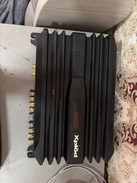 Sony uselitel 500w
