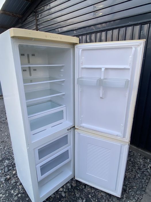 Продам холодильник Samsung