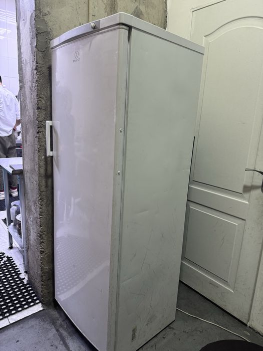 Морозильник Indesit