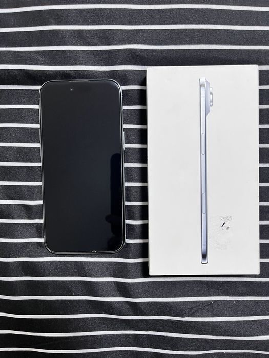 iPhone air 256gb белый цвет