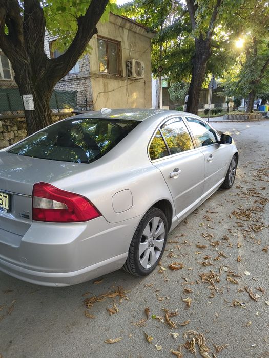 Продава се Волво S80/2.4/D5 -185 k2007