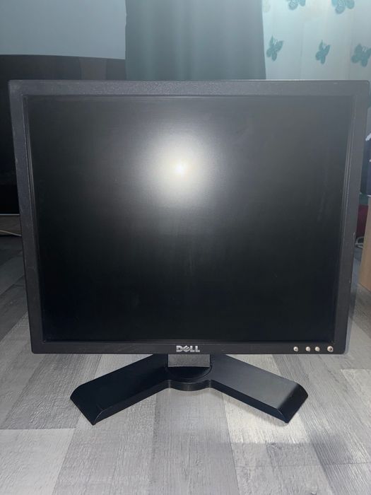 Monitor dell an state foarte bună