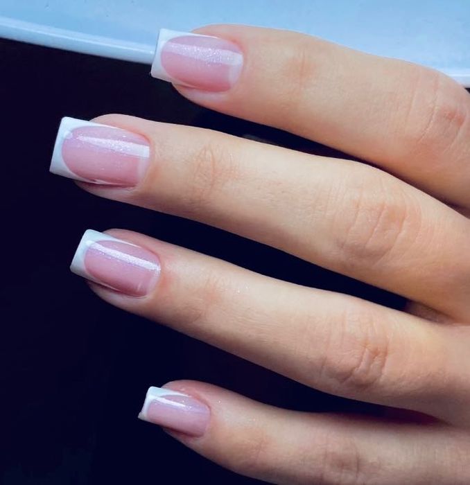 Unghii cu gel 100 lei