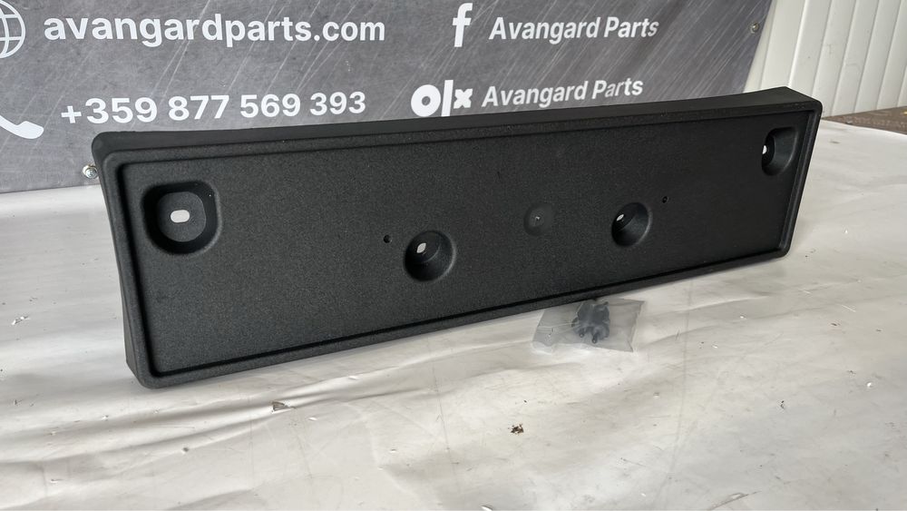 Подложка за регистрационната табела Ford Mustang Mach-E