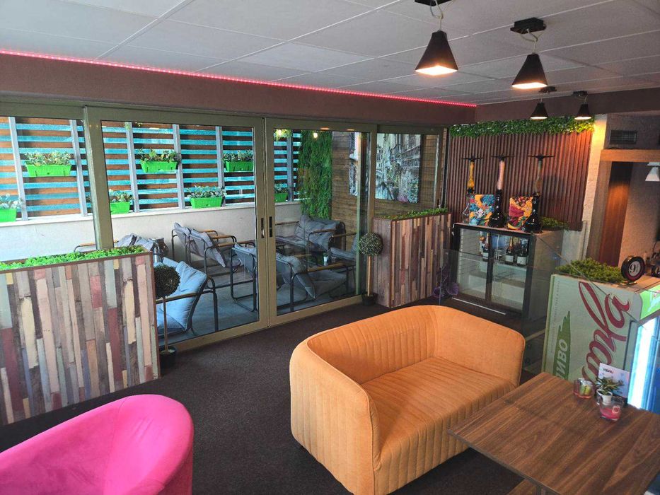 Ресторант и бар, Център