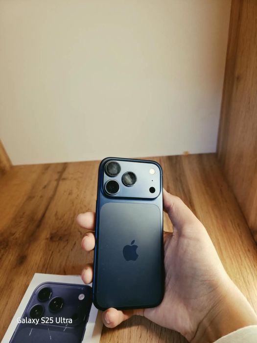 телефон Iphone 17 pro