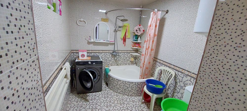 Майкалхозда жер жай сатылады срочно.