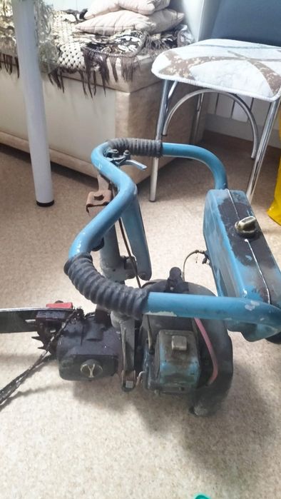 Продам бензопилу дружба