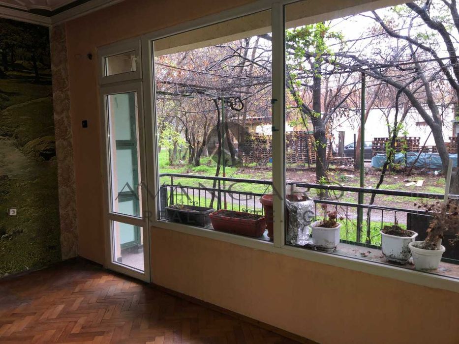 Продава се Тристаен апартамент в Пловдив, Кючук Париж - 82 кв.м за 1493 €/кв.м - Снимка #5