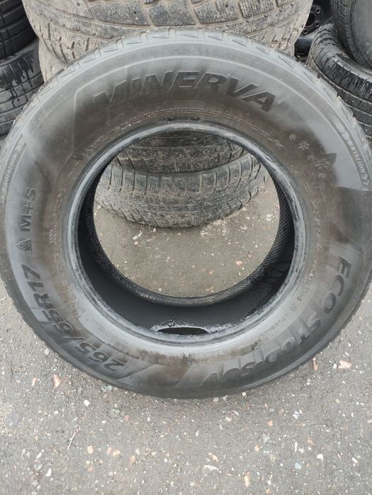 265/65/17 MINERVA , ровная.