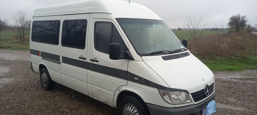 Vând Mercedes Sprinter  8+1