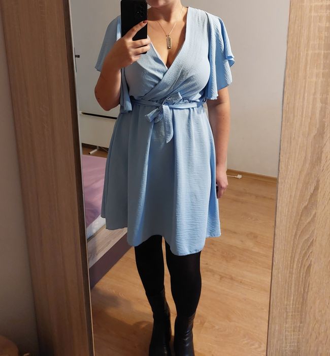 Синя лятна рокля