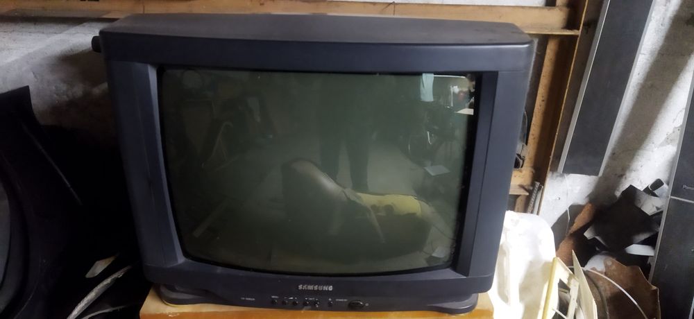 Продам телевизор Самсунг 32 d