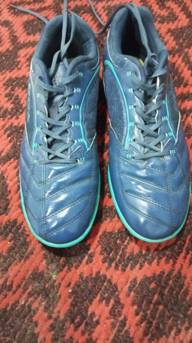 Butsi 43-44 razmer tishlari ham oz joyinda