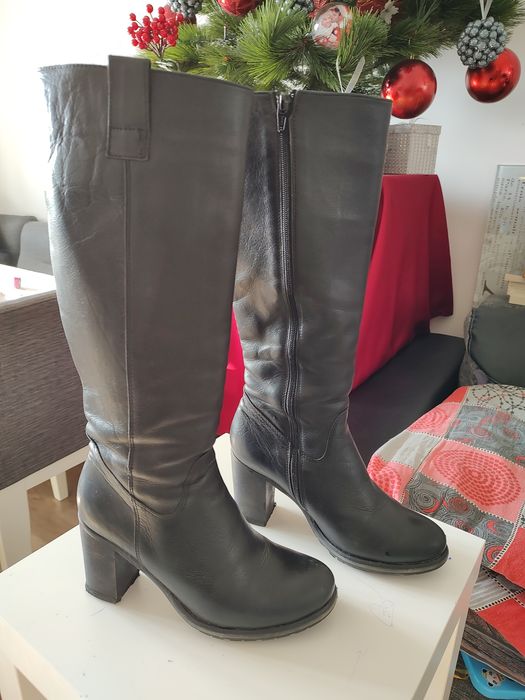 Естествена кожа Ботуши. Топли зимни черни ботуши от естествена кожа