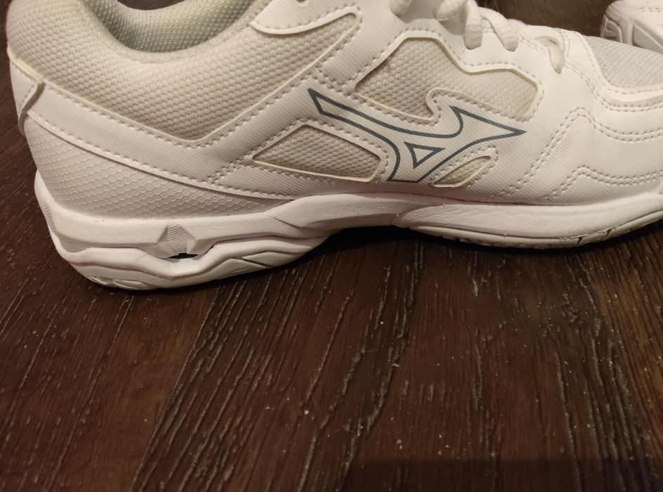 Маратонки Mizuno Wave Pfantom 3