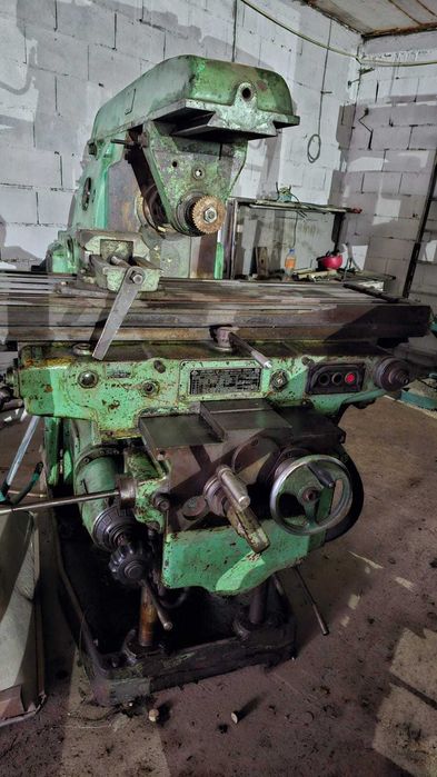 Станок горизонтально фрезерный