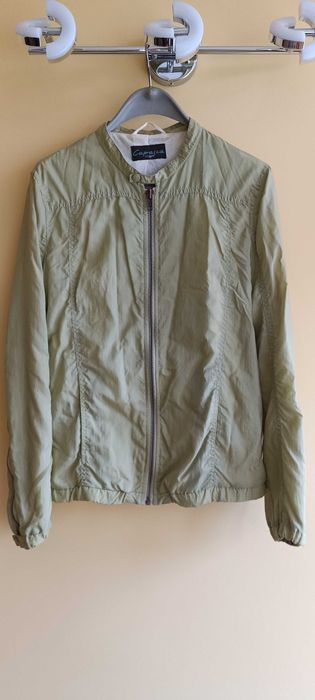 Светло зелено яке