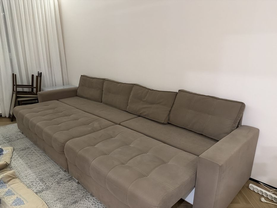 Диван коричневый 3,5 метра
