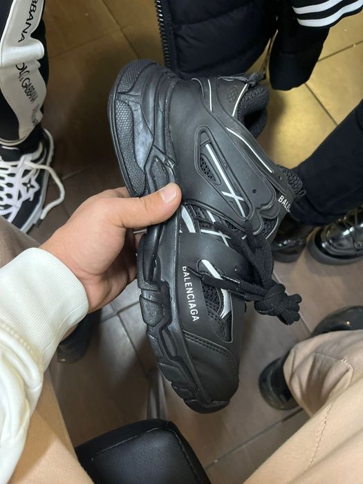 Balenciaga trak 2 negru și alb