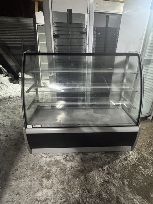 Витрины холодильник кондитерский