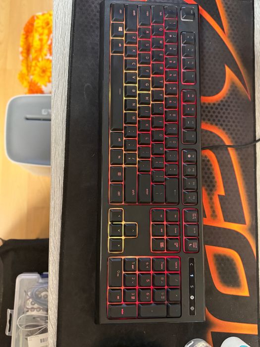 Клавиатура Razer Ornata Chroma