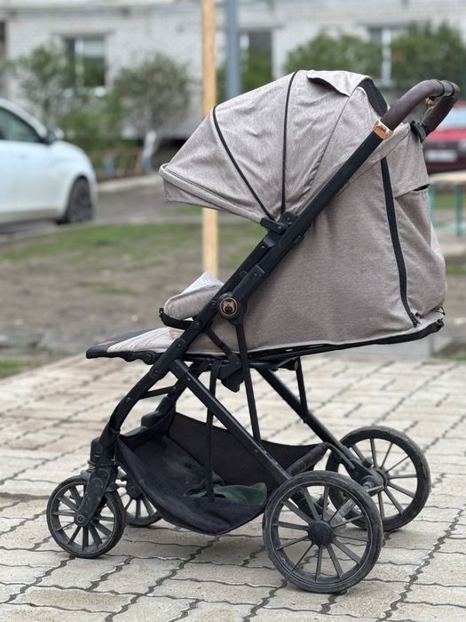 ПРОДАМ коляску с перекидной ручкой