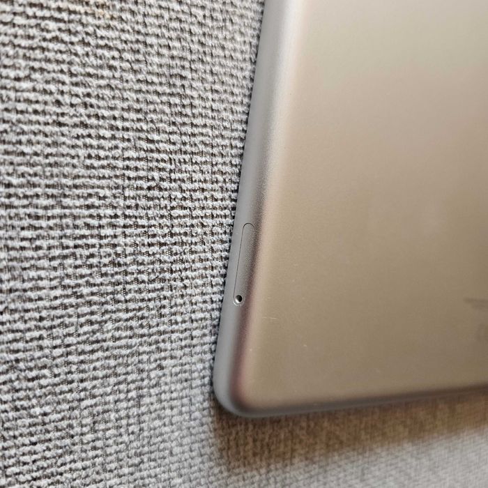 iPad 9 64GB Cellular silver