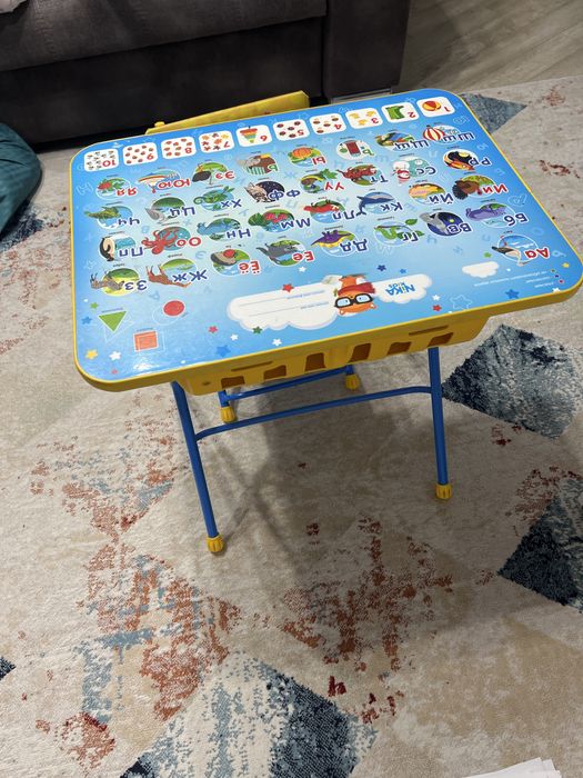 Десткий стулчик и стол