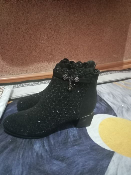 Женскии Замочь Етык 38,39раз